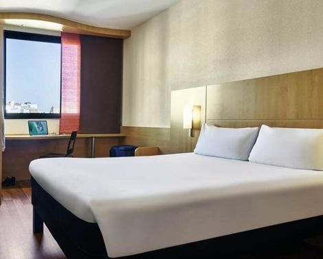 ibis Barcelona Centro (Sagrada Familia)-3