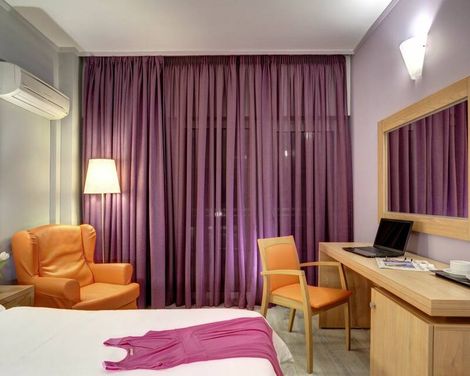 Polis Grand