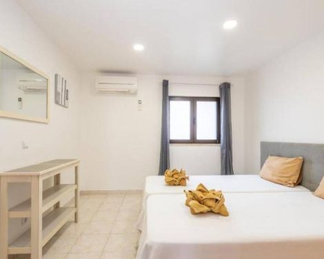 Apartamentos Vale de Carros by Umbral