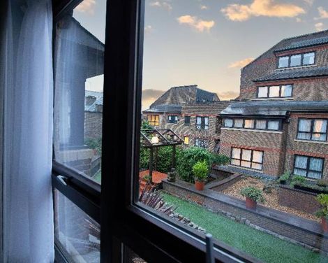 Monarch House Serviced Apartments