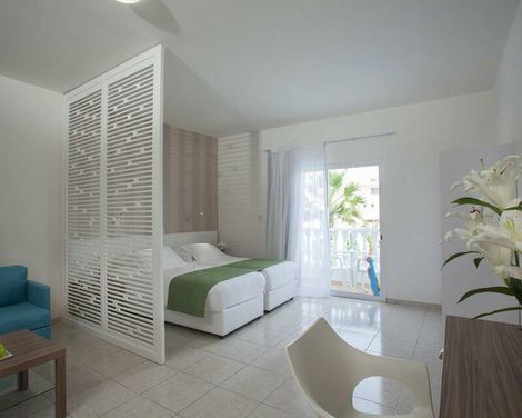 Princessa Vera Hotel Apartments