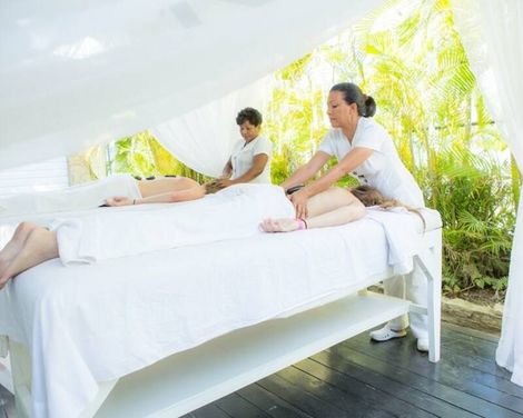 Coral Costa Caribe Beach Resort