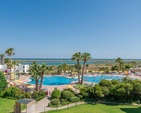 Golden Club Cabanas