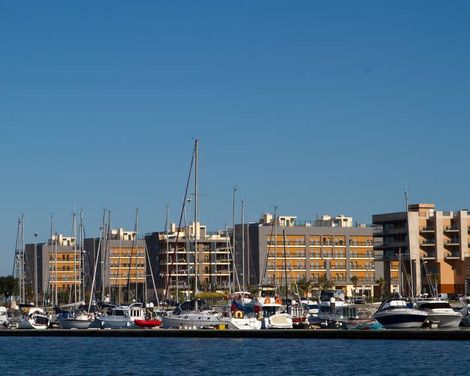 Real Marina Residence