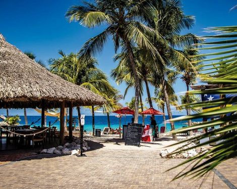 Bayside Boutique Hotel – Blue Bay Golf & Beach Resort