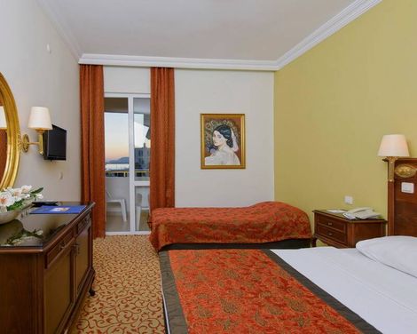 Antique Roman Palace Museum Hotel