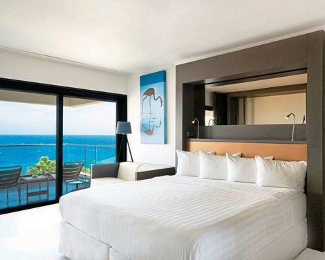 Papagayo Beach Hotel