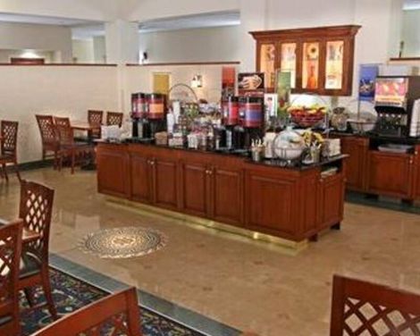 Hampton Inn & Suites Rockville Centre-1