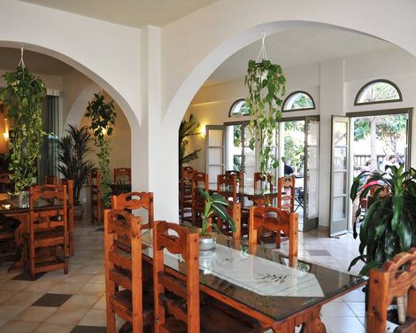 Zephyros Hotel