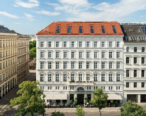 The Amauris Vienna-1