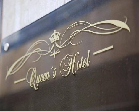 Queen's Hotel