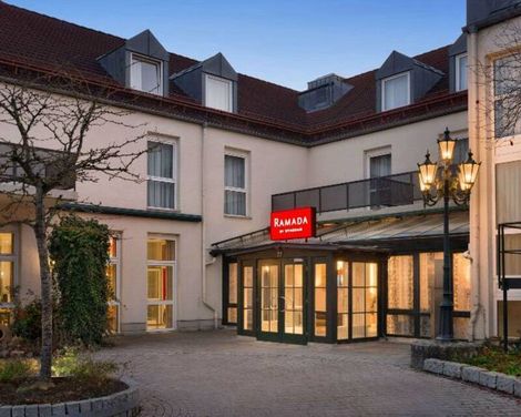 Ramada by Wyndham München Airport-2