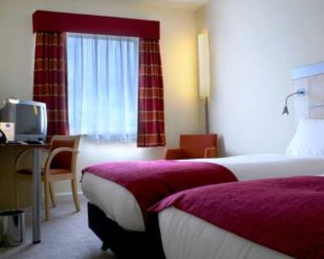 Holiday Inn Express Dublin Airport-1