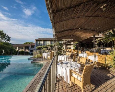 Hôtel Le Roi Théodore, Restaurant & SPA