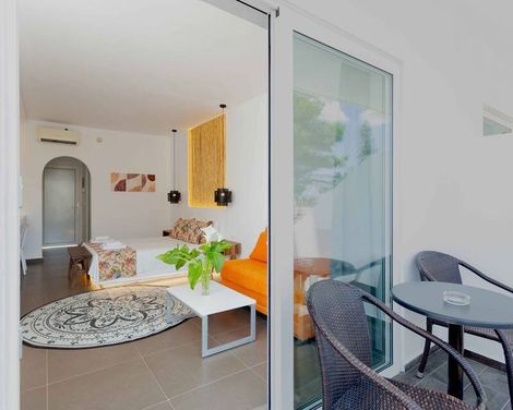 Hotel Belmare