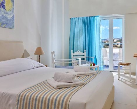 Vasia Ormos Hotel