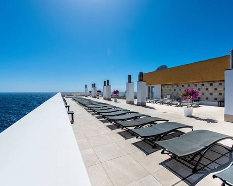 Atlantic Holiday Hotel