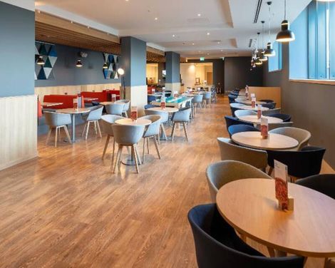 Holiday Inn Express London Heathrow T4