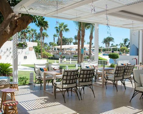 Meraki Resort