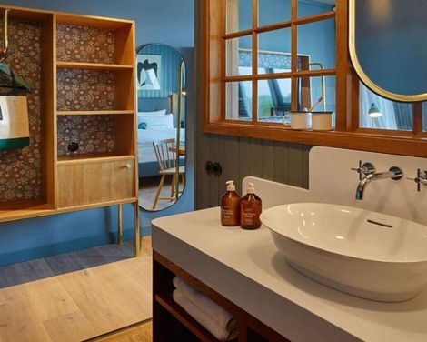 25Hours Hotel Paper Island