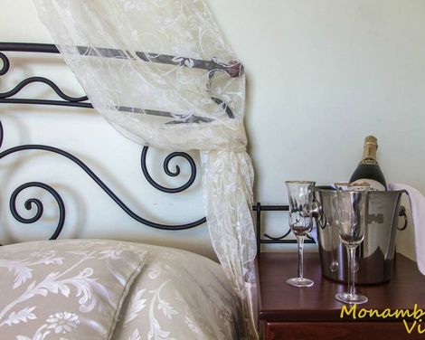 Monambeles Villas
