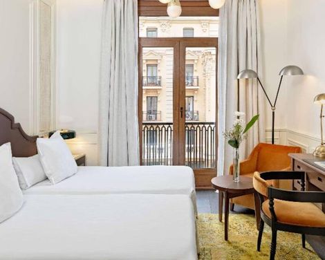 H10 Villa de la Reina