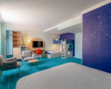 Grand Magic Hotel