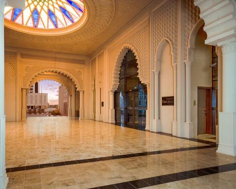 Al Jaddaf Rotana Suite Hotel