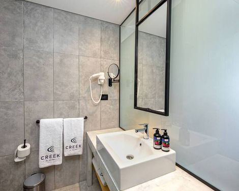 Creek Hotel & Residences El Gouna