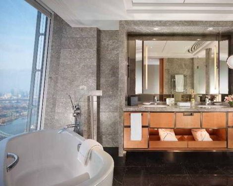 Shangri-La Hotel, At The Shard, London