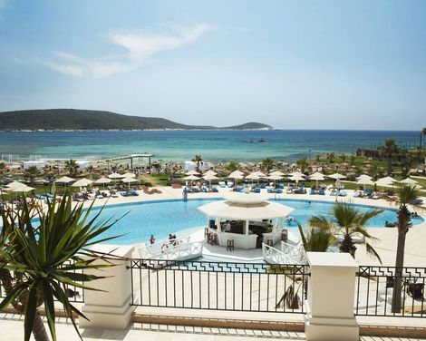 Cocos The Club Solto-1