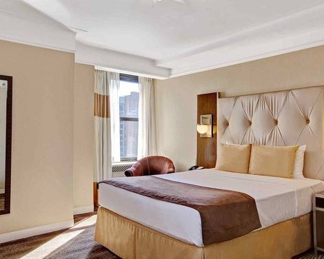 The New Yorker Hotel by Lotte Hotels