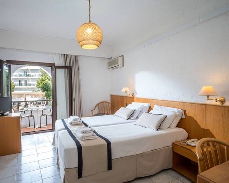 Heronissos Hotel