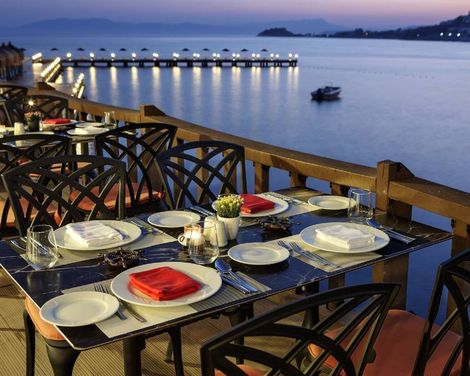 Le Bleu Hotel & Resort-2