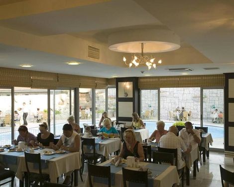 Lavitas Hotel