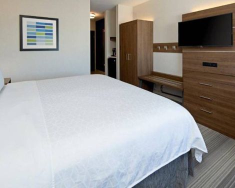 Holiday Inn Express Los Angeles LAX Airport