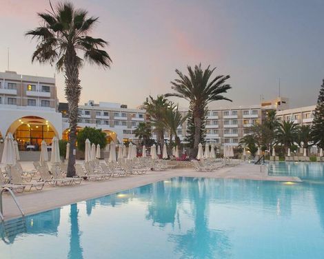 Louis Phaethon Beach