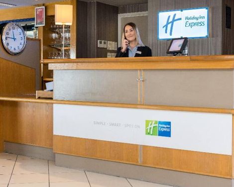 Holiday Inn Express London - Luton Airport