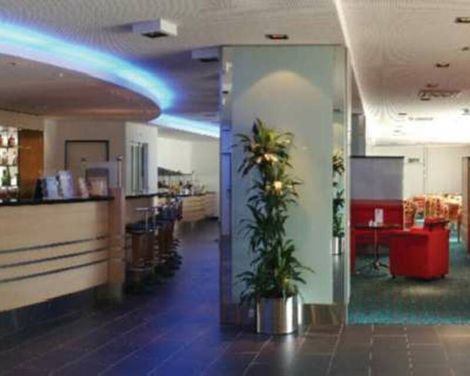 Holiday Inn Express Geneva Airport-2