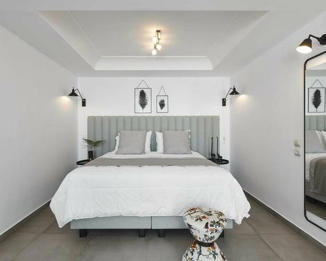 Petit Palace Suites