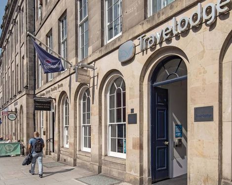 Travelodge Edinburgh Central Waterloo Place-2