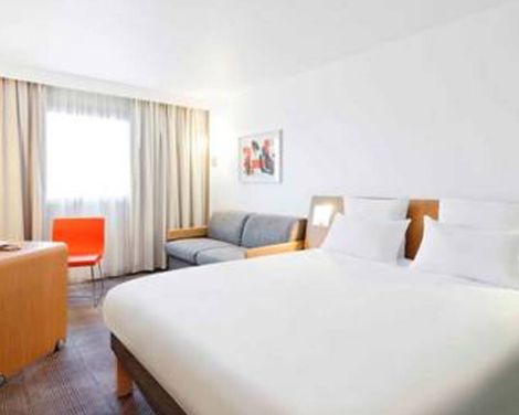 Novotel Manchester West-3