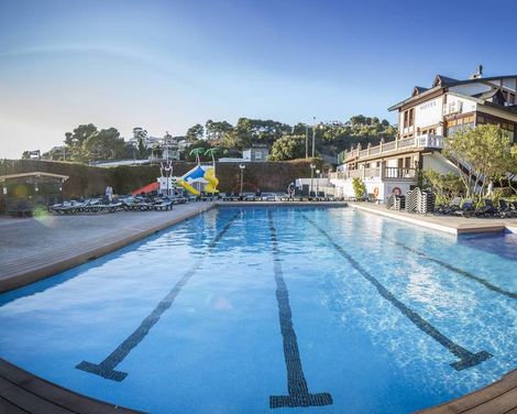 Santa Susanna Resort
