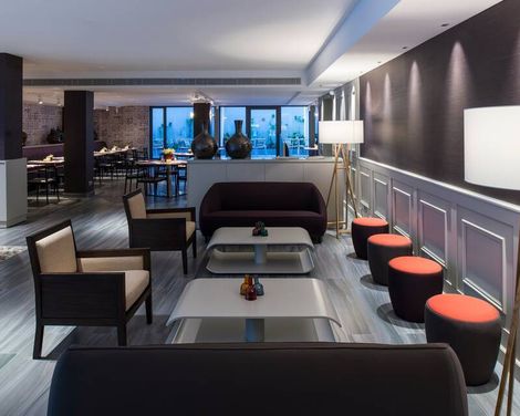 Catalonia Square Hotel-0
