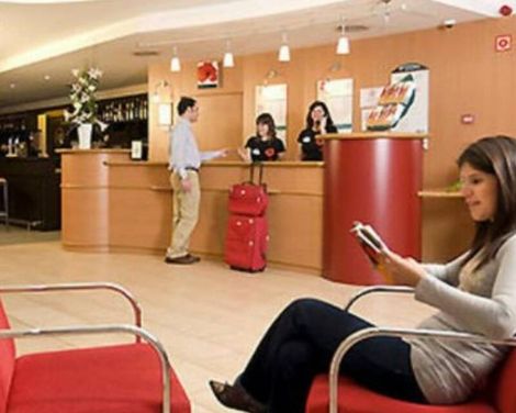 ibis Barcelona Molins de Rei-0