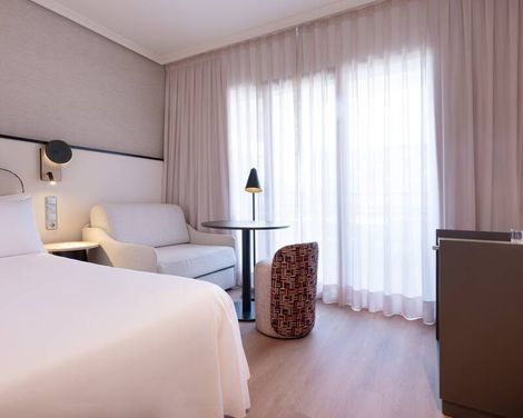 Madrid Alameda Aeropuerto by Meliá