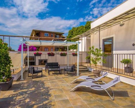 Urban Garden Hotel