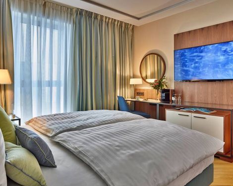 EST Grand Hotel Savoy