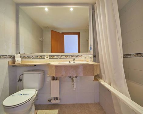 Hotel Cabot Cala Ferrera-0