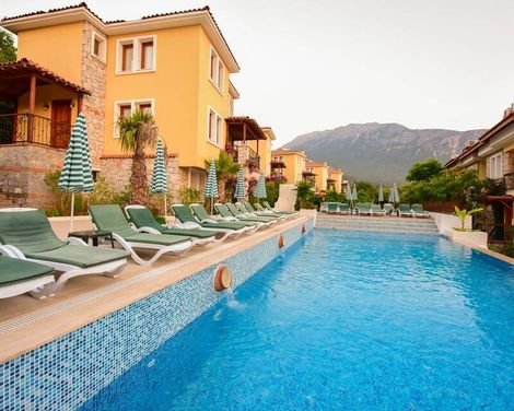 Perdikia Hill Family Resort & Villas
